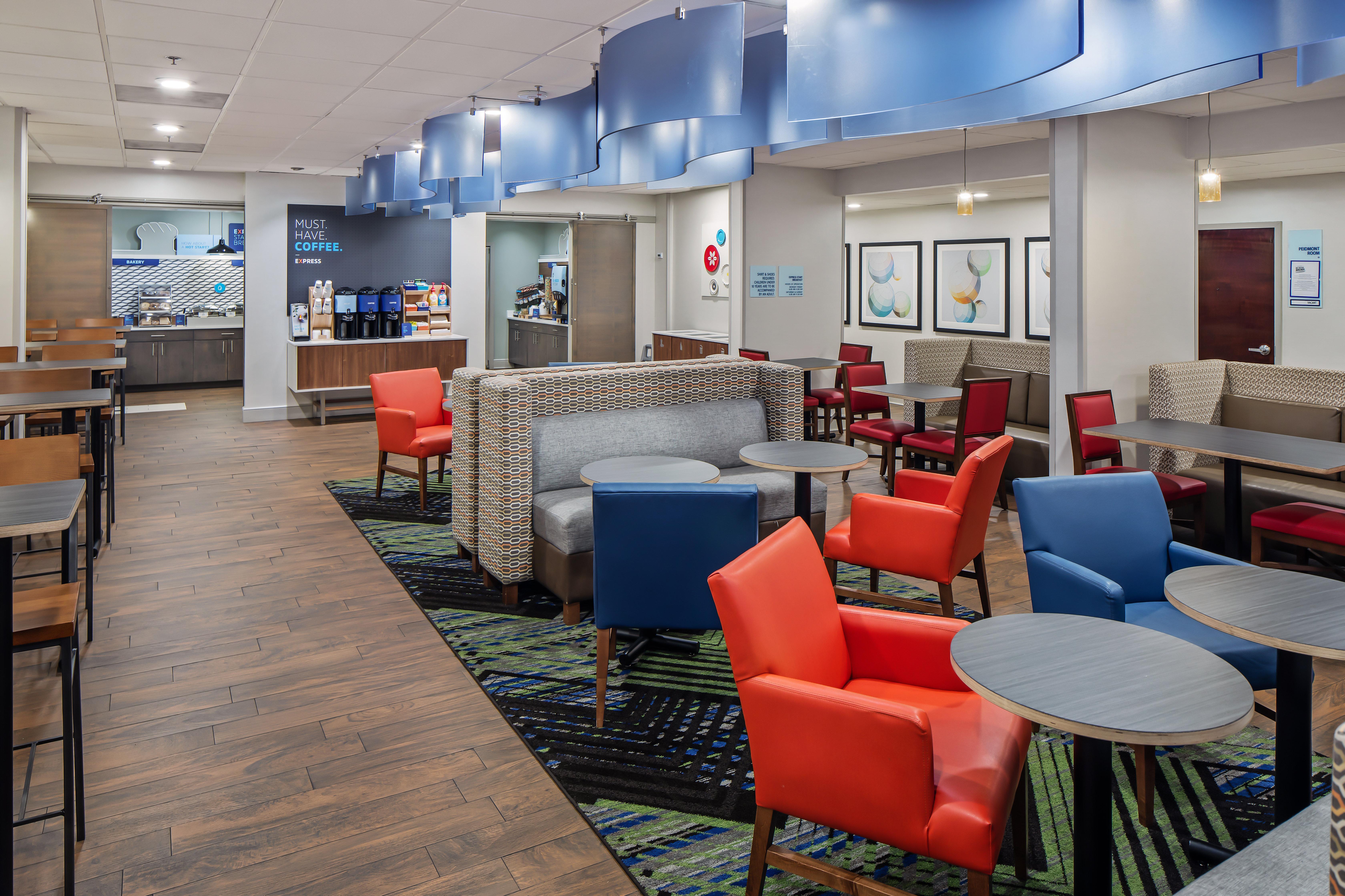 Holiday Inn Express Atlanta Airport-College Park By Ihg Экстерьер фото